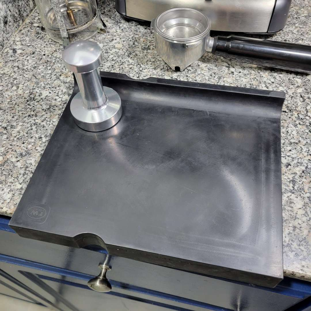 rattleware Corner Tamping Mat, 9.8" x 7.9" - Image 2